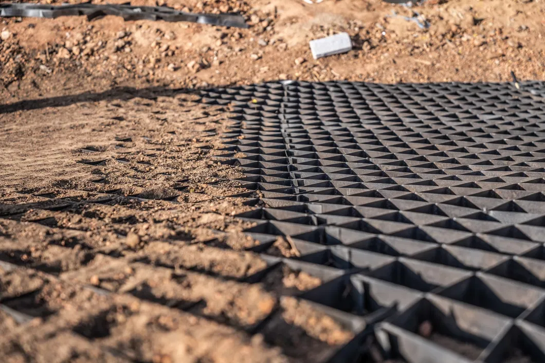 HDPE Gravel Grid Material System Anfahrt Textured Geocell Für Straßenverstärkung Grünnetz Pflastern 9