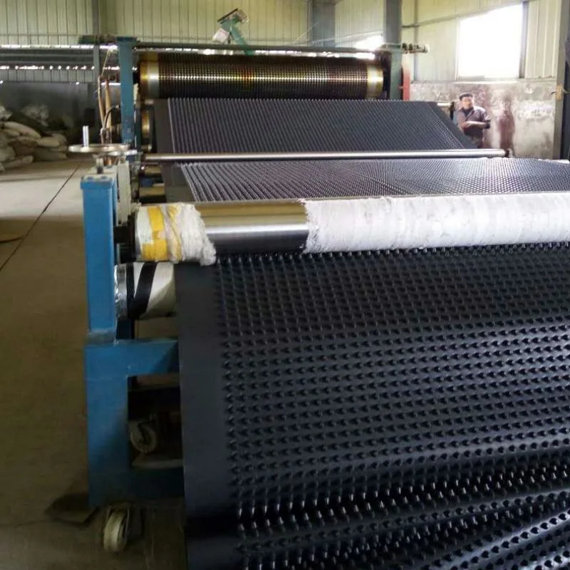 Projekt zur Vergrößerung der Abwassermembran mit Grübchen PVC Perforierter Abwasserbrett Grundarbeiten Wasserlösung Wasserlösung 20