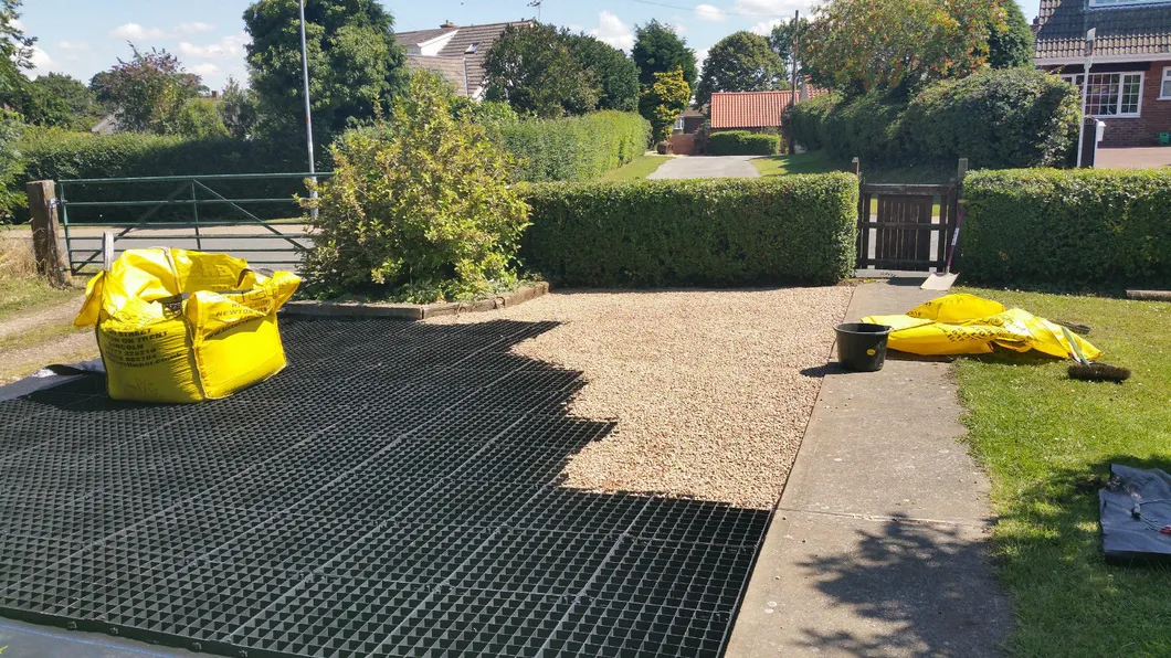 HDPE-Plastik-Grasstabilisator für Parkplatz Außendach Garten Durchlässige Pflastersteine 14
