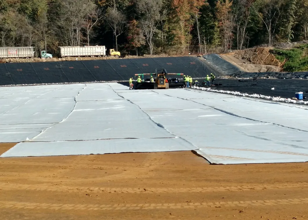 Geosynthetische GCL-Liner-Matte für Teiche, Bentonit-Geosynthetische Matte für Deponien 12