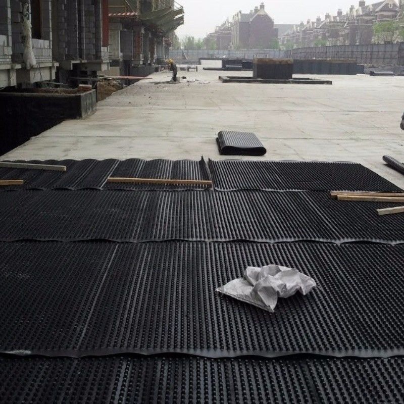 Projekt zur Vergrößerung der Abwassermembran mit Grübchen PVC Perforierter Abwasserbrett Grundarbeiten Wasserlösung Wasserlösung