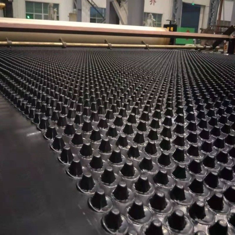 Projekt zur Vergrößerung der Abwassermembran mit Grübchen PVC Perforierter Abwasserbrett Grundarbeiten Wasserlösung Wasserlösung
