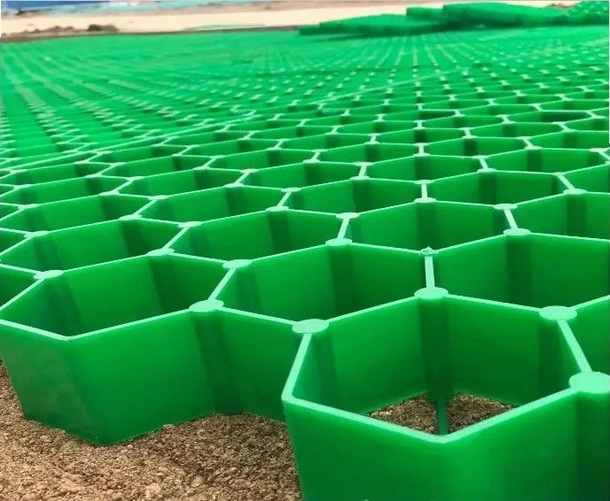 HDPE-Plastikporöse Rasterpflaster Straßenbahnen Pflastergitter für Parkflächen